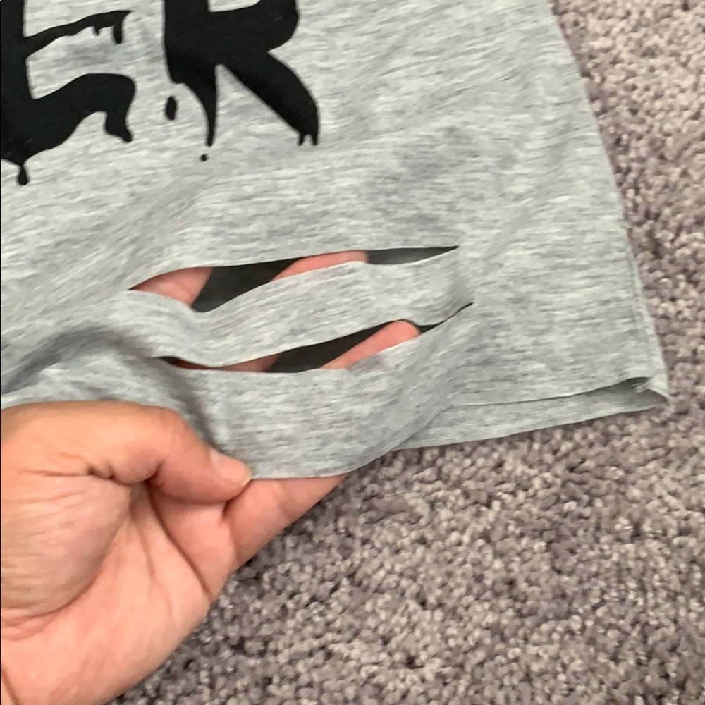 Crop top - Picture 3 of 5